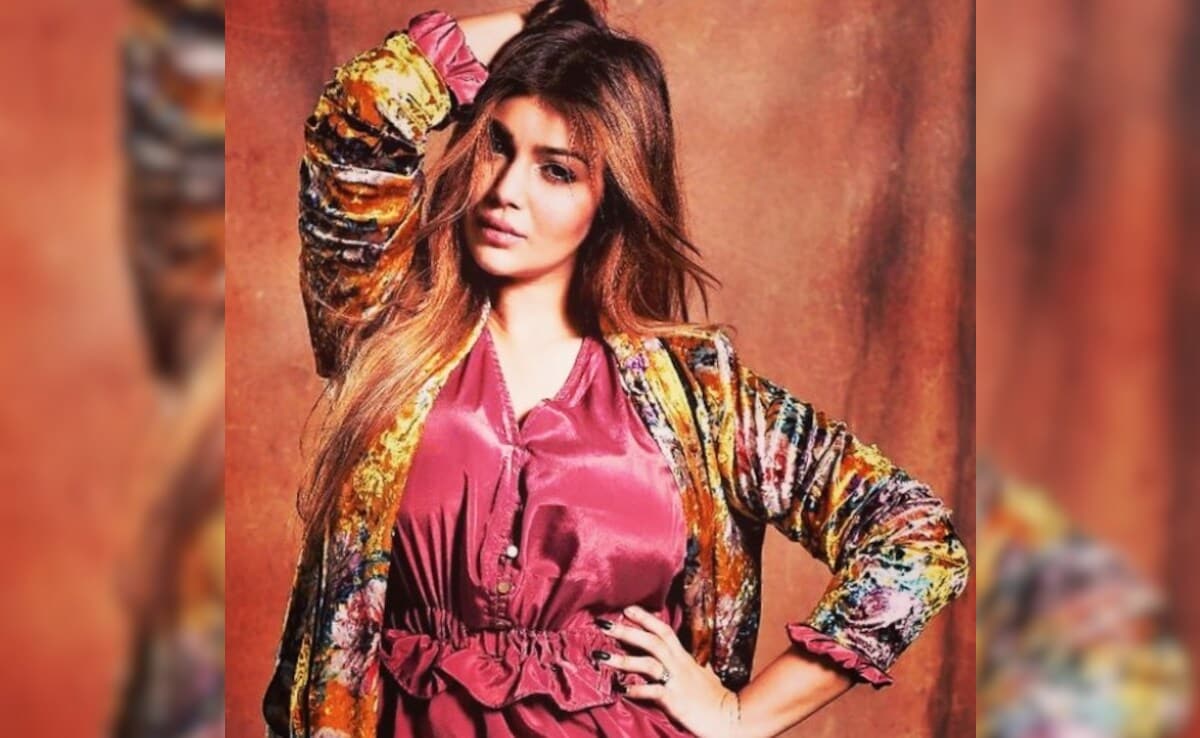 You are currently viewing धर्म बदलकर एक्ट्रेस ने बिजनेसमैन से की शादी