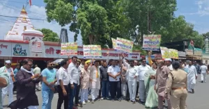 Read more about the article कांग्रेस ने जलसंकट के विरोध में किया PHE ऑफिस पर प्रदर्शन