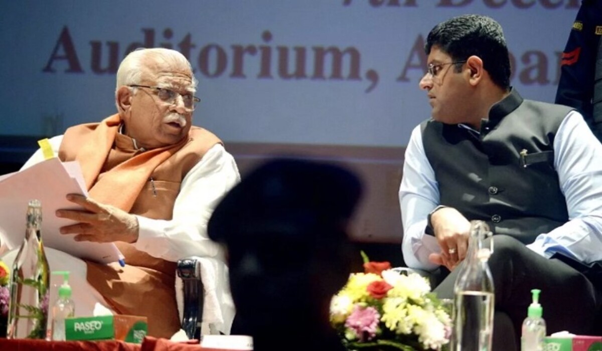 You are currently viewing Haryana News: अब Manohar War, मुख्यमंत्री Saini और Abhay Chautala ने पहले ही JJP नेता Dushyant के खिलाफ भ्रष्टाचार मामले में बयान