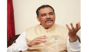 क्या Vijay Sampla BJP छोड़कर SD में शामिल होंगे? टिकट रद्द होने के बाद असंतुष्टता व्यक्त की, सुखबीर बादल से मिले