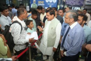 Read more about the article राज्यपाल मंगु भाई पटेल से मिलने एम्स पहुंचे CM यादव, एम्स भोपाल की व्यवस्थाएं देखीं; बोले – “एम्स पर लोगों का विश्वास है”