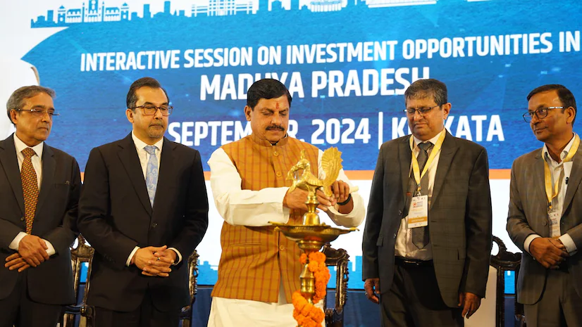 You are currently viewing बिरला ग्रुप बड़नगर में 3500 करोड़ रुपए की लागत से सीमेंट इकाई स्थापित करेगा, बिरला ग्रुप के एमडी बोले- बिरला ग्रुप का सर्वाधिक निवेश मध्यप्रदेश में ही है।