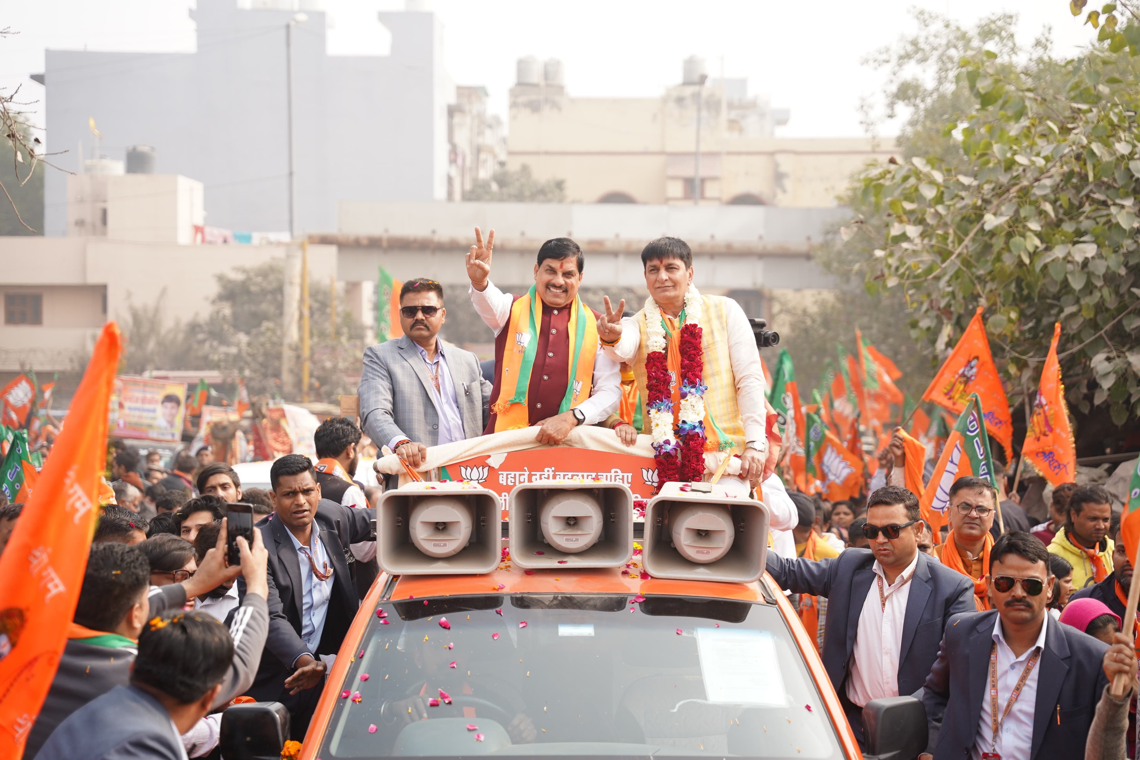 Read more about the article Delhi Elections में CM मोहन यादव की धमाकेदार एंट्री: केजरीवाल को ‘वर्तमान का रावण’ कहा! BJP प्रत्याशी के समर्थन में किया रोड शो, यादव ने की BJP को जीत दिलाने की अपील!