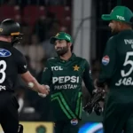 न्यूजीलैंड का T20 में दबदबा कायम: पाकिस्तान को 5 विकेट से हराया, सीरीज में बनाई बढ़त; बारिश के कारण 15-15 ओवर का हुआ मुकाबला