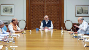 Read more about the article पहलगाम हमले के बाद भारत एक्शन में: पाकिस्तान सरकार का X हैंडल को भारत में बैन, पाक नागरिकों के लिए वीजा सस्पेंड; रक्षा मंत्री राजनाथ सिंह आज शाम 6 बजे लेंगे सर्वदलीय बैठक, राहुल गांधी भी मीटिंग में होंगे शामिल!