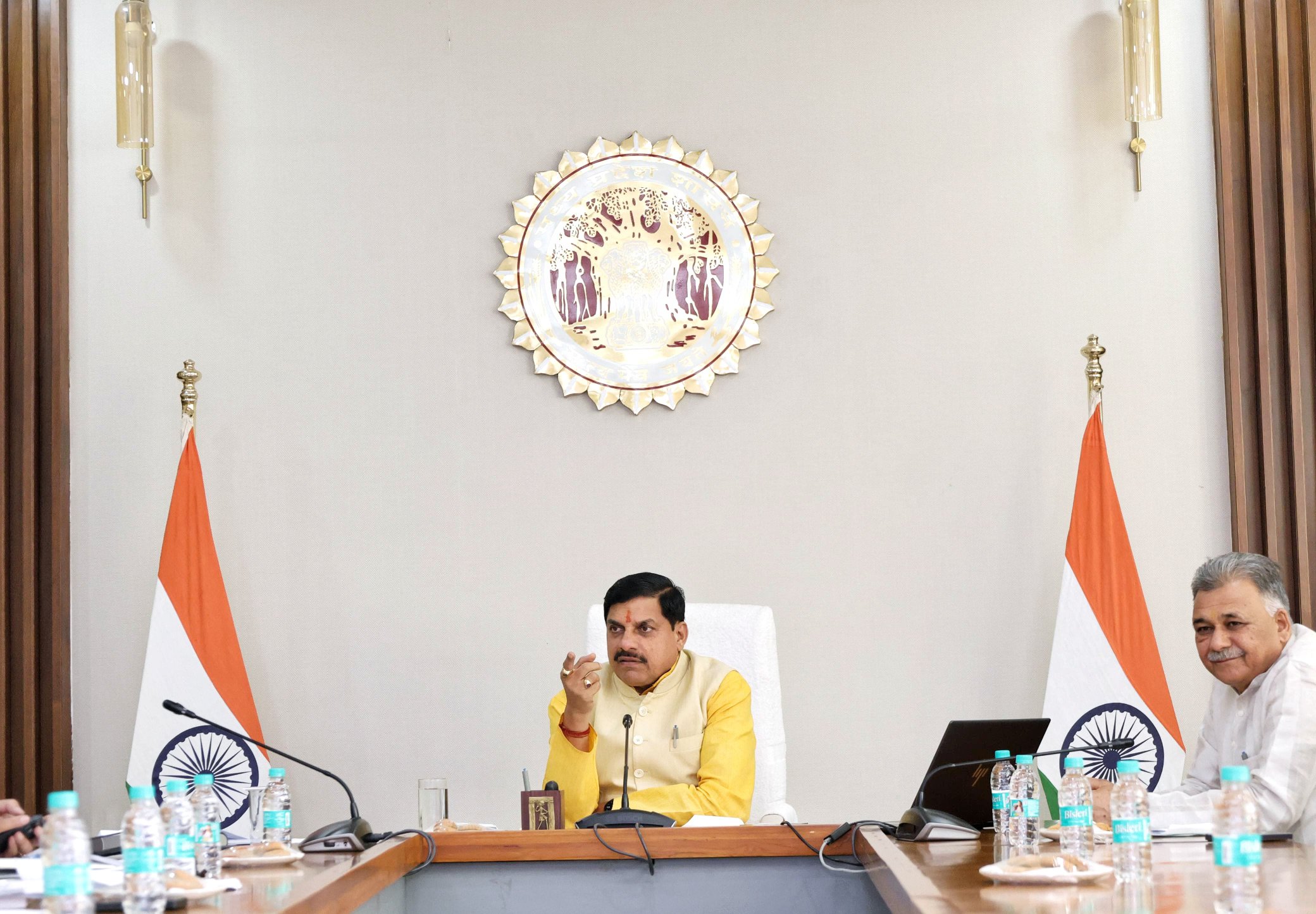 You are currently viewing मुख्यमंत्री का बड़ा ऐलान: मध्यप्रदेश में होगा युवाओं का ‘ज्ञान महाकुंभ’, खुलेंगे 100 नए रिसर्च सेंटर; बीएससी एग्रीकल्चर को भी मिलेगा बढ़ावा!