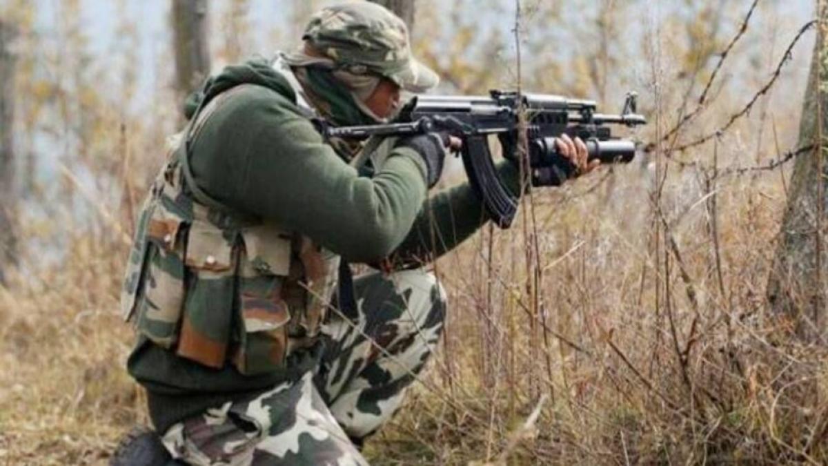 Read more about the article छत्तीसगढ़-महाराष्ट्र बॉर्डर पर बड़ा नक्सली ऑपरेशन: 4 नक्सली ढेर, भारी हथियार बरामद; सुकमा में भी जारी है मुठभेड़!