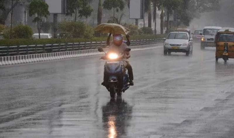 You are currently viewing मध्यप्रदेश का मौसम हुआ बेकाबू: इंदौर-उज्जैन में टूटा दशकों पुराना बारिश का रिकॉर्ड, 4 जून तक रहेगा आंधी और बारिश का अलर्ट!