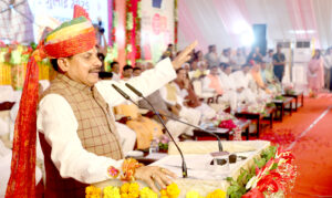 Read more about the article लाड़ली बहनों के लिए डबल गिफ्ट: ₹1500 महीना और पक्का मकान, रजिस्ट्री भी बहनों के नाम – सीएम मोहन यादव का ऐतिहासिक ऐलान!