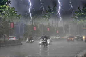 Read more about the article मध्यप्रदेश में सक्रिय मानसूनी सिस्टम से कई जिलों में तेज बारिश, मौसम विभाग का अलर्ट जारी; उज्जैन सहित कई क्षेत्रों में बारिश के आँकड़े सामने आए!