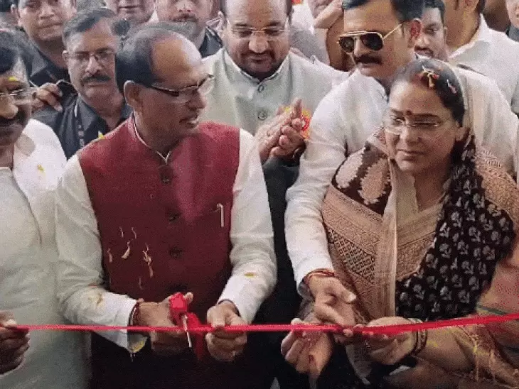 Read more about the article दतिया को मिला तोहफ़ा: 350 करोड़ की लागत से बना देश का अत्याधुनिक पशु एवं मात्स्यिकी अस्पताल, शेर-बाघ से लेकर हाथी तक का होगा इलाज