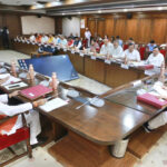 मध्यप्रदेश में वाहन स्क्रैपिंग पर नई नीति, कर में मिलेगी 50% तक की छूट; नगरीय निकाय चुनाव में फिर लौटेगी प्रत्यक्ष प्रणाली, मोहन सरकार की बैठक में हुए अहम फैसले!