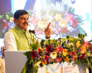 Read more about the article CM मोहन यादव की कोशिश रंग लाई: कोलकाता से MP को मिला 14,600 करोड़ का निवेश, 17 हजार रोजगार के अवसर; CM मोहन यादव बोले – MP अब बनेगा देश का टेक्सटाइल हब!