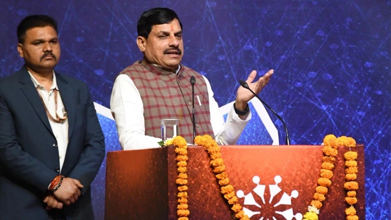 You are currently viewing CM मोहन यादव आज दावोस रवाना होंगे, ‘वर्ल्ड इकोनॉमिक फोरम’ में शामिल होंगे, निवेशकों से करेंगे मुलाकात