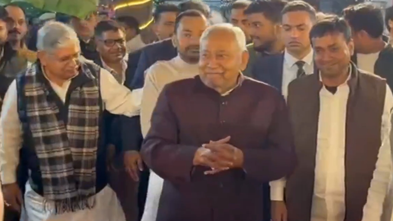 You are currently viewing ‘मान जाइए, राजनीति में आ जाइए…’, नीतीश कुमार के बेटे को केंद्रीय मंत्री का ऑफर, क्या बोले निशांत?