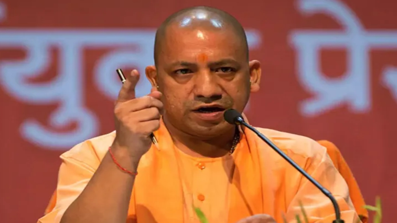 ‘जो लोग अंधेरे में काम करने के आदी थे, उन्हें उजाला…’, CM योगी आदित्यनाथ ने अखिलेश यादव पर कसा तंज