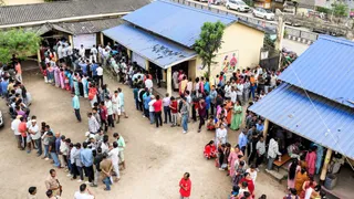 Voting Update: 3 बजे तक असम 75.91%, केरल 62.71%, पुडुचेरी 72.40% मतदान; 10 लाख नए वोटर्स पहली बार शामिल, कई जगहों पर हाई वोल्टेज माहौल