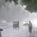 MP में मौसम का यू-टर्न: भीषण गर्मी के बीच आंधी, बारिश और ओले; 35 जिलों में असर, 21 में अलर्ट जारी