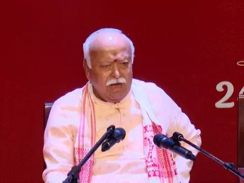 भागवत का संदेश- युवाओं पर आदेश नहीं, संवाद का असर ज्यादा: सवालों का सम्मान और तर्क के साथ समझाने पर दिया जोर